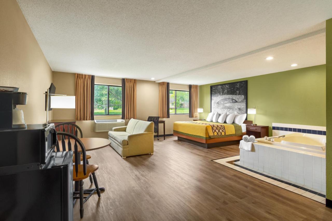Готель Super 8 By Wyndham Ankeny/Des Moines Area Екстер'єр фото