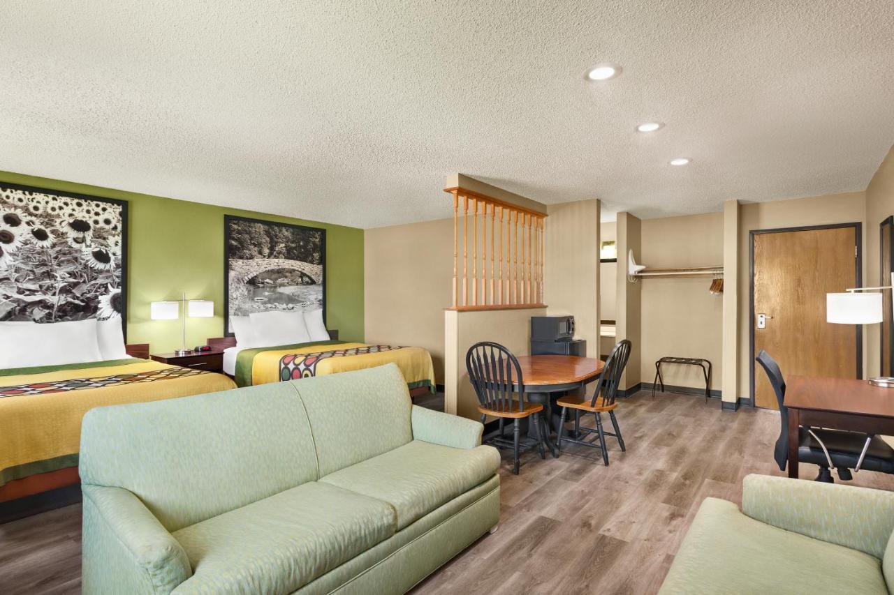 Готель Super 8 By Wyndham Ankeny/Des Moines Area Екстер'єр фото
