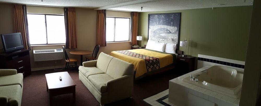 Готель Super 8 By Wyndham Ankeny/Des Moines Area Екстер'єр фото